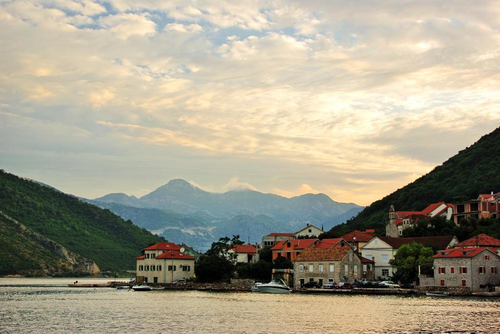 Guest House Jadran Pol Петровац Экстерьер фото